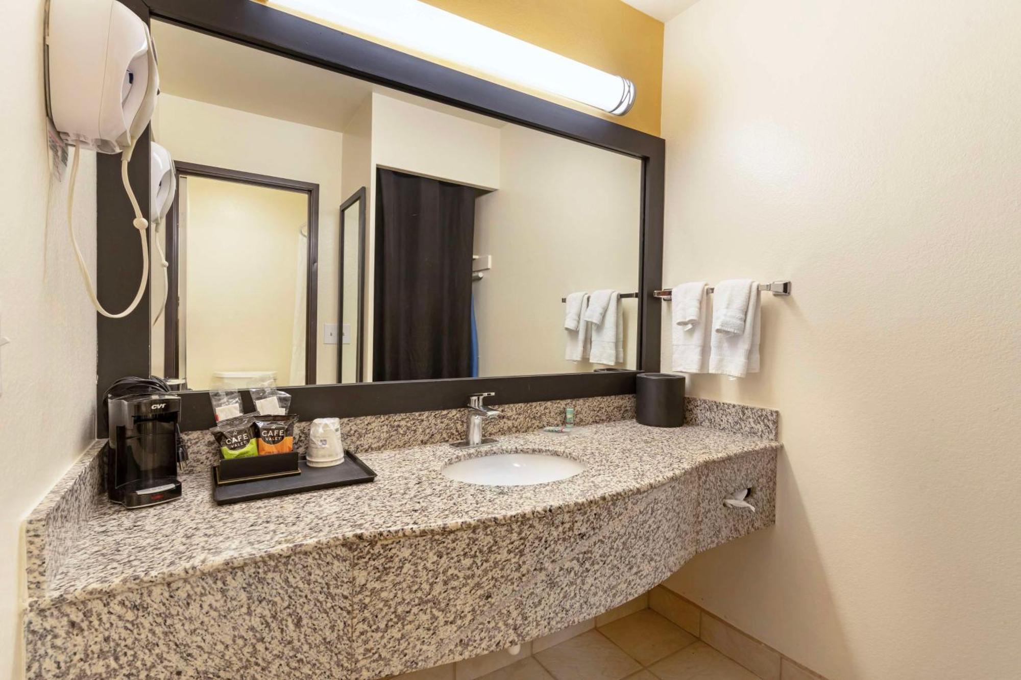 Hotel Sonoma Winegrower's Rohnert Park