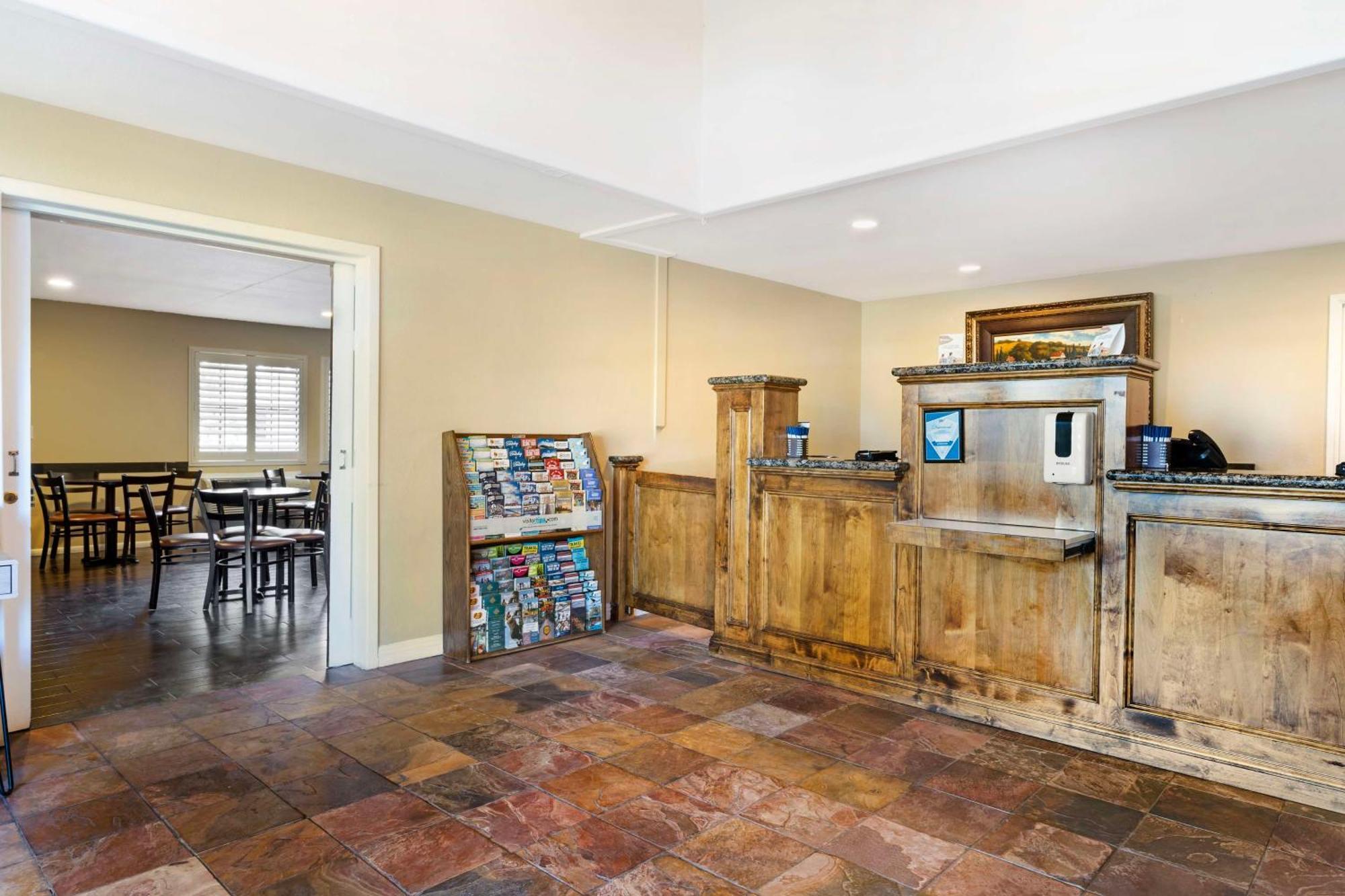 Sonoma Winegrower's Hotel Rohnert Park